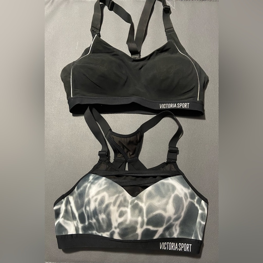 ‼️Last chance to buy before going in a yardsale‼️Victoria’s Secret sports bras